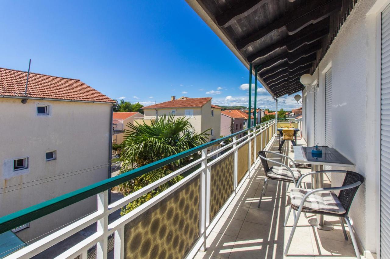 Apartments Rino Vodice Exterior photo