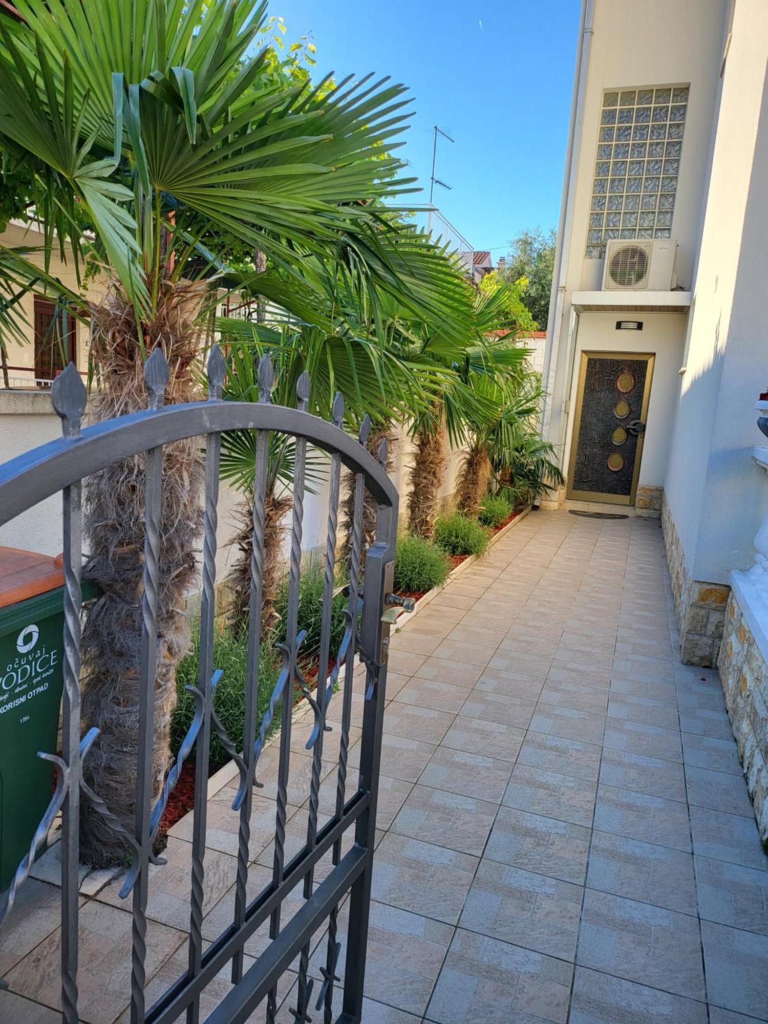 Apartments Rino Vodice Exterior photo